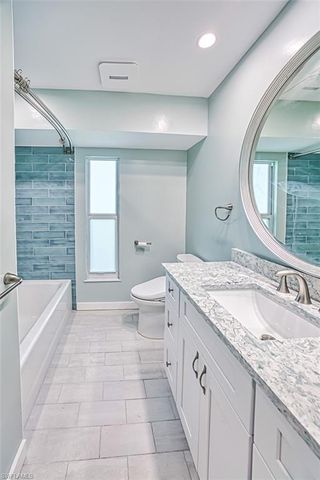 800 Beach RD, Sanibel, FL 33957