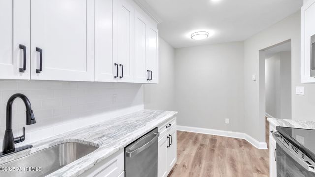 204 Covered Bridge Boulevard K, Manalapan, NJ 07726