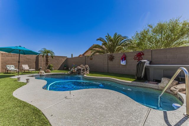 17475 W Spring Lane, Surprise, AZ 85388