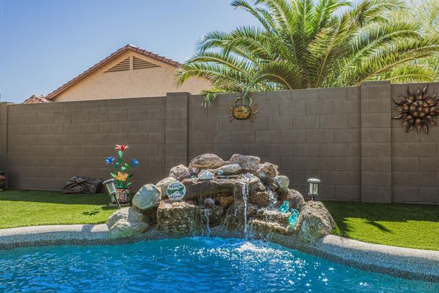 17475 W Spring Lane, Surprise, AZ 85388