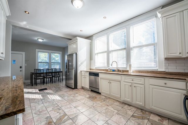 2035 CENTRAL AVE, Memphis, TN 38104