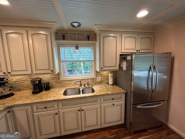 406 Yonah Mountain Road, Cleveland, GA 30528