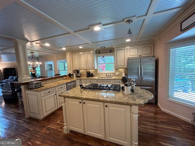 406 Yonah Mountain Road, Cleveland, GA 30528