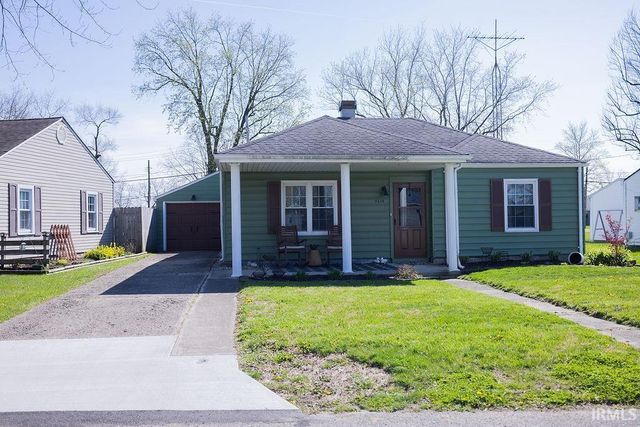 3215 S Southwest Drive, Muncie, IN 47302