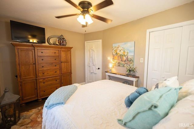 3215 S Southwest Drive, Muncie, IN 47302