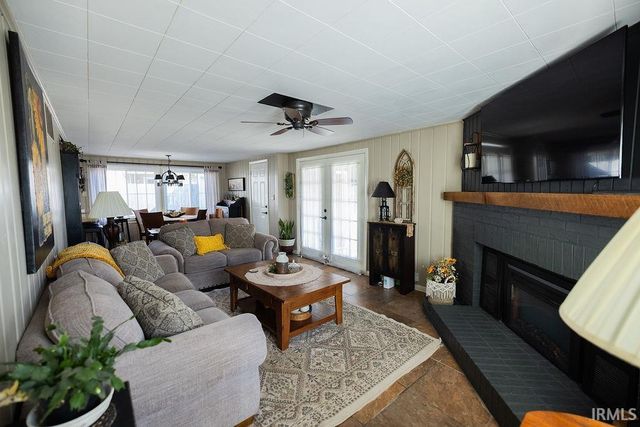 3215 S Southwest Drive, Muncie, IN 47302