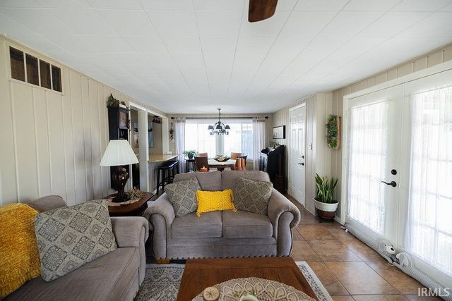 3215 S Southwest Drive, Muncie, IN 47302