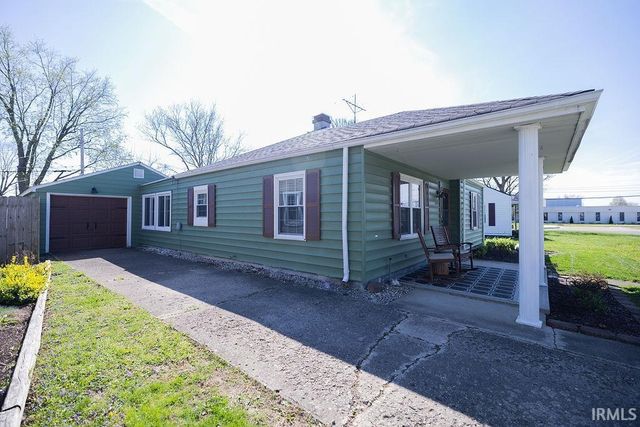 3215 S Southwest Drive, Muncie, IN 47302