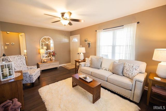 3215 S Southwest Drive, Muncie, IN 47302