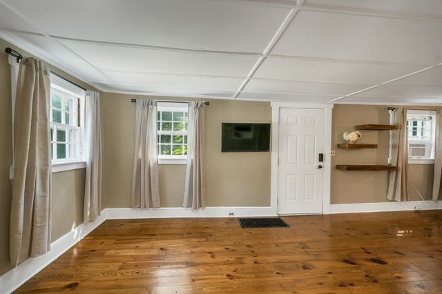 330 Hopkinton Road, Concord, NH 03301