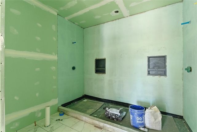 262 Dallas Street SW, Gravette, AR 72736