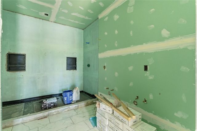 262 Dallas Street SW, Gravette, AR 72736