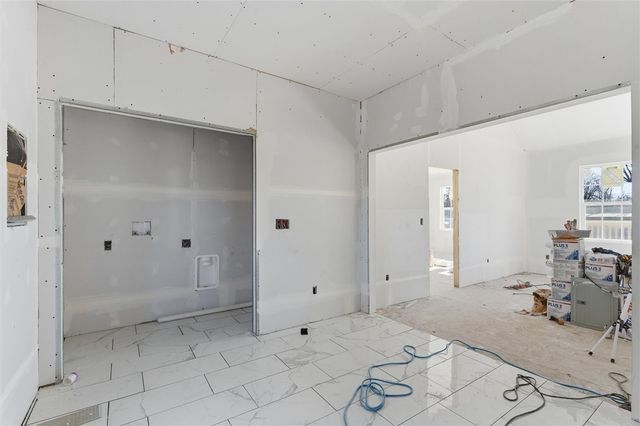 262 Dallas Street SW, Gravette, AR 72736