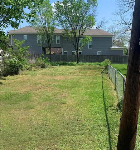 3 Bace Court, Houston, TX 77007