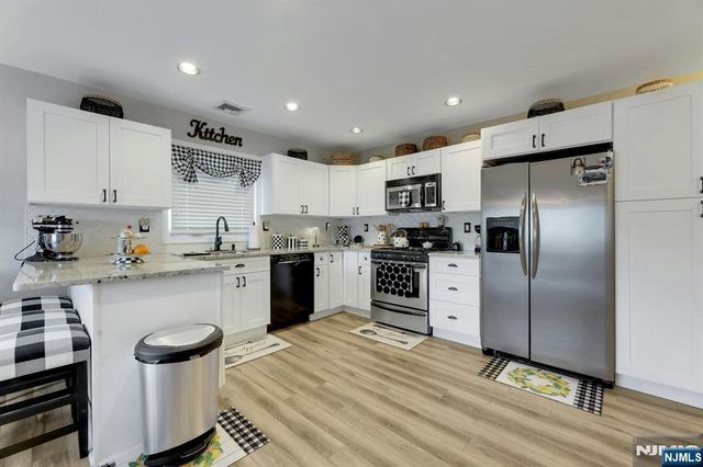 93 Richmond Street, Lodi, NJ 07644