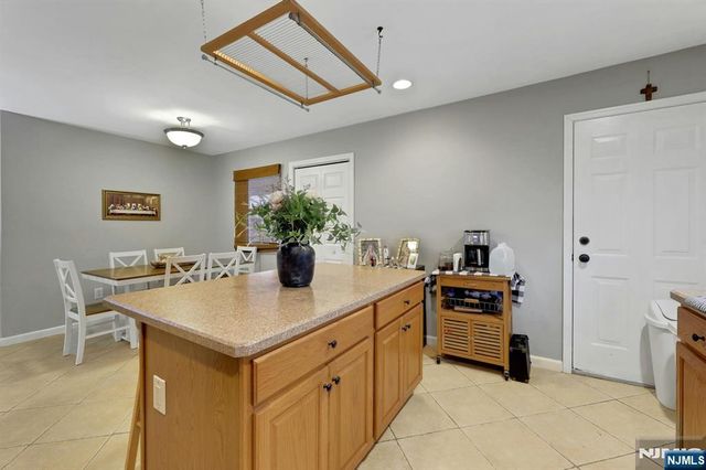 93 Richmond Street, Lodi, NJ 07644