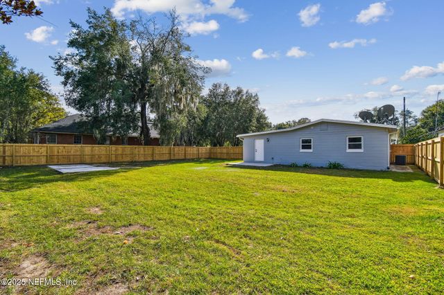 716 N PINE Avenue, Green Cove Springs, FL 32043