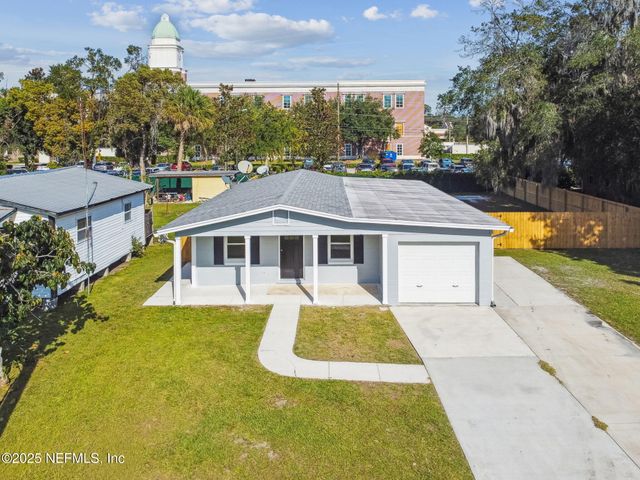 716 N PINE Avenue, Green Cove Springs, FL 32043