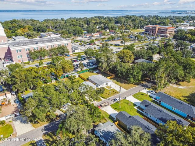 716 N PINE Avenue, Green Cove Springs, FL 32043