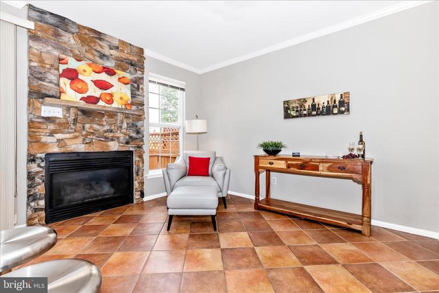 9621 ATHENS PL, Gaithersburg, MD 20878