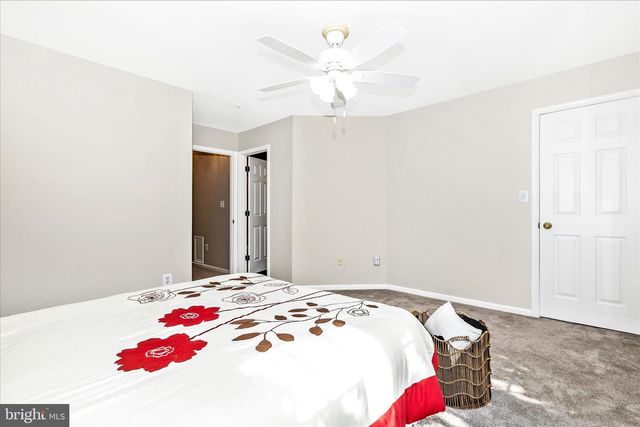 9621 ATHENS PL, Gaithersburg, MD 20878
