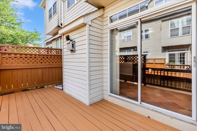 9621 ATHENS PL, Gaithersburg, MD 20878
