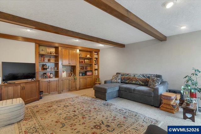 1851 Lexington Cir SE, Salem, OR 97306