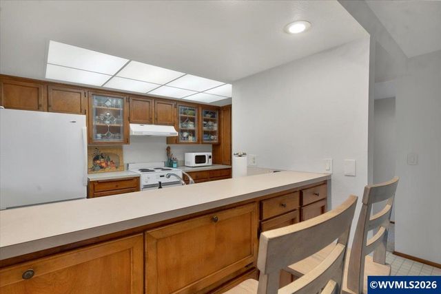 1851 Lexington Cir SE, Salem, OR 97306