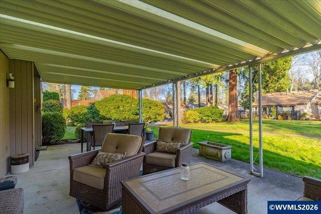 1851 Lexington Cir SE, Salem, OR 97306