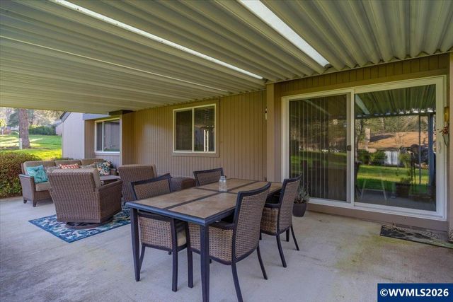 1851 Lexington Cir SE, Salem, OR 97306