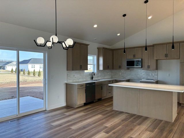 N9262 ANTON STREET, Appleton, WI 54915