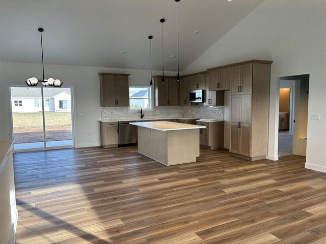 N9262 ANTON STREET, Appleton, WI 54915