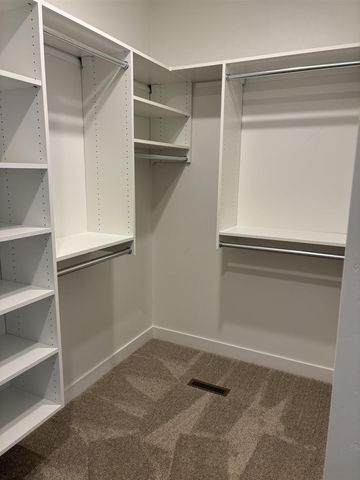 N9262 ANTON STREET, Appleton, WI 54915