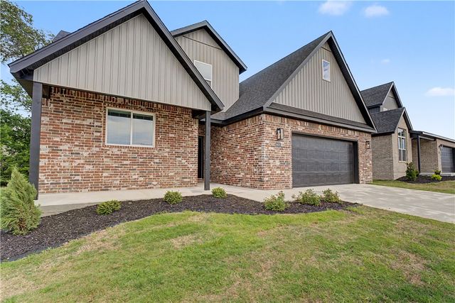 6605 SW Crabapple Street, Bentonville, AR 72712
