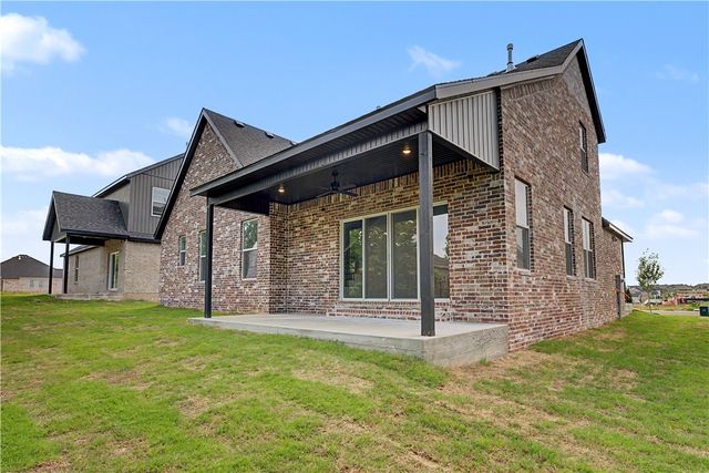 6605 SW Crabapple Street, Bentonville, AR 72712