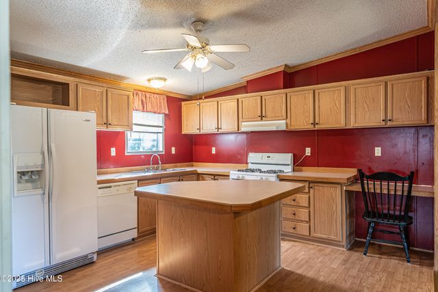 113 Holly Place, West End, NC 27376
