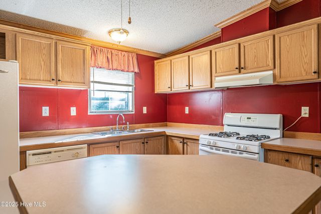113 Holly Place, West End, NC 27376