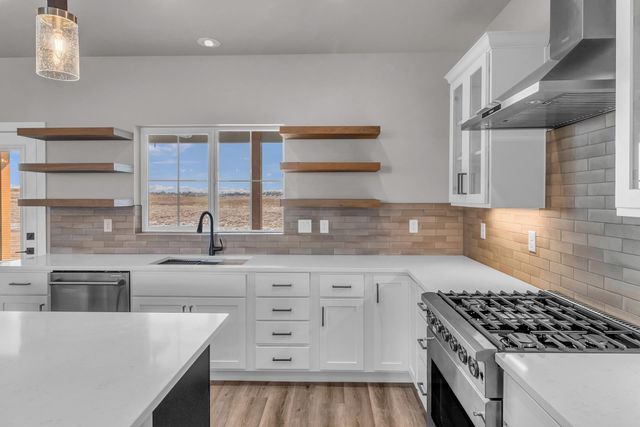 1660 8 Road, Mack, CO 81525