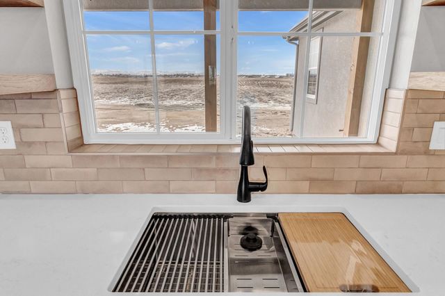 1660 8 Road, Mack, CO 81525