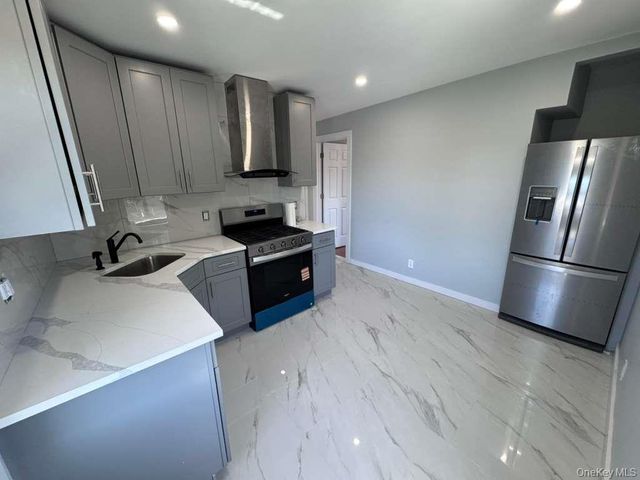 2 Leach Street, Lynbrook, NY 11563