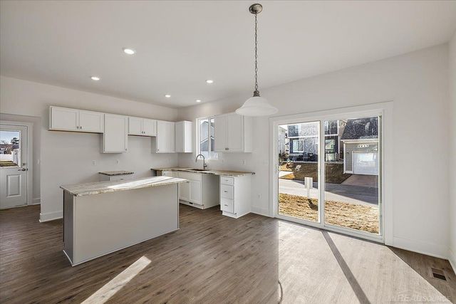 1712 W 12 Mile Road, Royal Oak, MI 48073