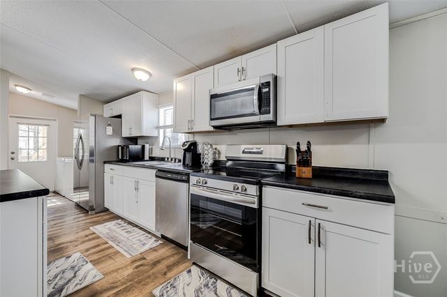 230 Pine Needle Drive, Ellabell, GA 31308