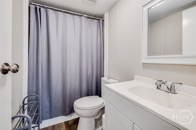 230 Pine Needle Drive, Ellabell, GA 31308