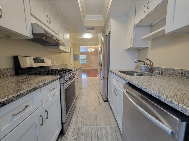 911 WASHINGTON AVENUE 308, Largo, FL 33770