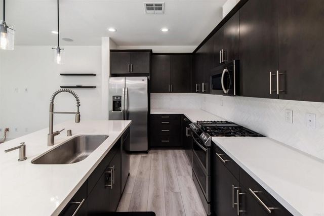 3240 Crecida Way, Carlsbad, CA 92010