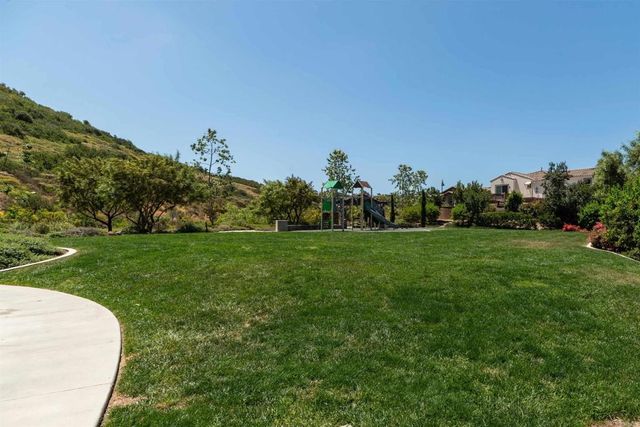 3240 Crecida Way, Carlsbad, CA 92010