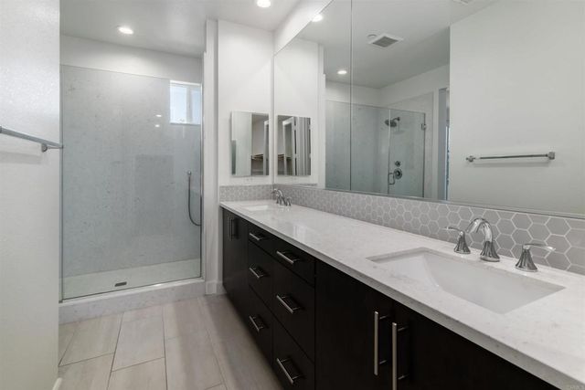 3240 Crecida Way, Carlsbad, CA 92010
