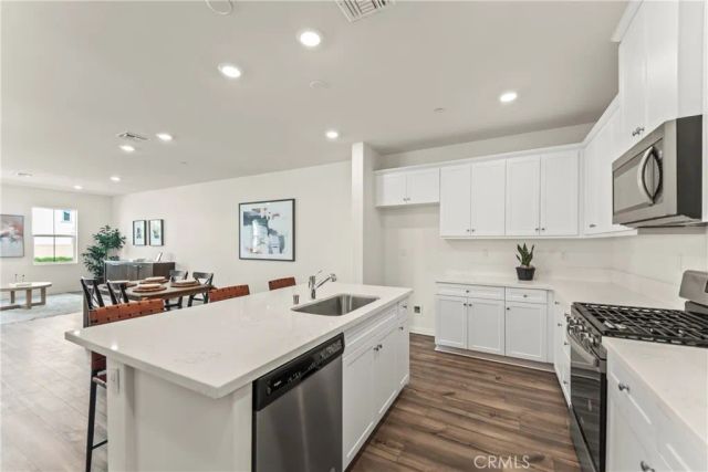 4281 S Hermosa Paseo, Ontario, CA 91761