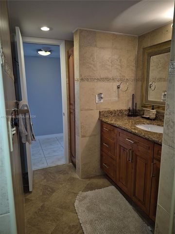 1912 S Ocean Dr 17C, Hallandale Beach, FL 33009