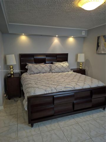 1912 S Ocean Dr 17C, Hallandale Beach, FL 33009